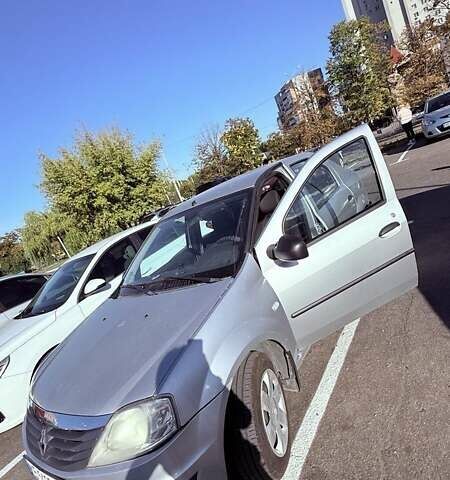 Сірий Рено Логан, об'ємом двигуна 1.39 л та пробігом 91 тис. км за 4600 $, фото 1 на Automoto.ua