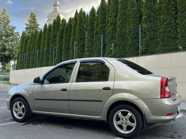 Серый Рено Логан, объемом двигателя 1.6 л и пробегом 182 тыс. км за 5550 $, фото 4 на Automoto.ua