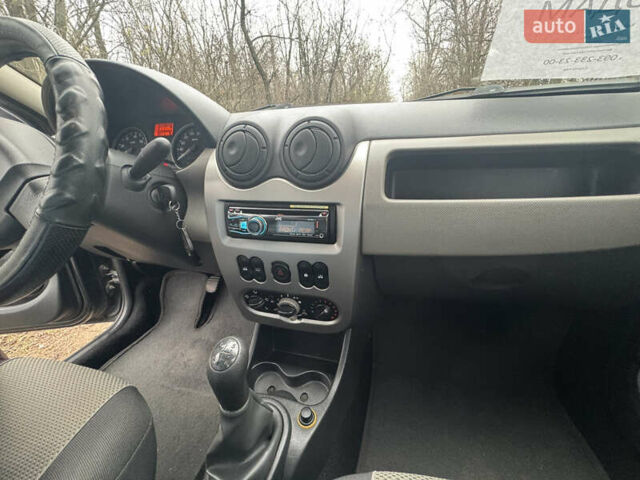 Сірий Рено Логан, об'ємом двигуна 1.4 л та пробігом 115 тис. км за 5500 $, фото 11 на Automoto.ua