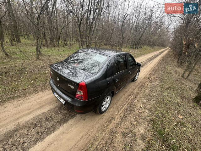 Сірий Рено Логан, об'ємом двигуна 1.4 л та пробігом 115 тис. км за 5500 $, фото 4 на Automoto.ua