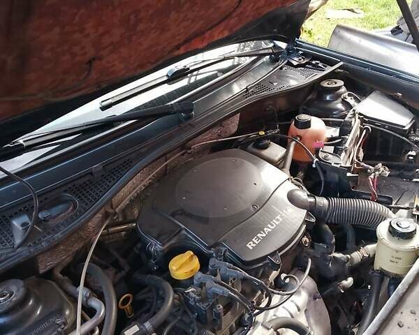 Рено Логан 2010 у Умани на Automoto.ua Сірий Рено Логан, об'ємом двигуна 1.39 л та пробігом 399 тис. км за 2000 $, фото 22 на Automoto.ua