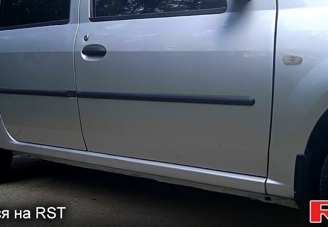 Серый Рено Логан, объемом двигателя 1.4 л и пробегом 350 тыс. км за 3580 $, фото 3 на Automoto.ua