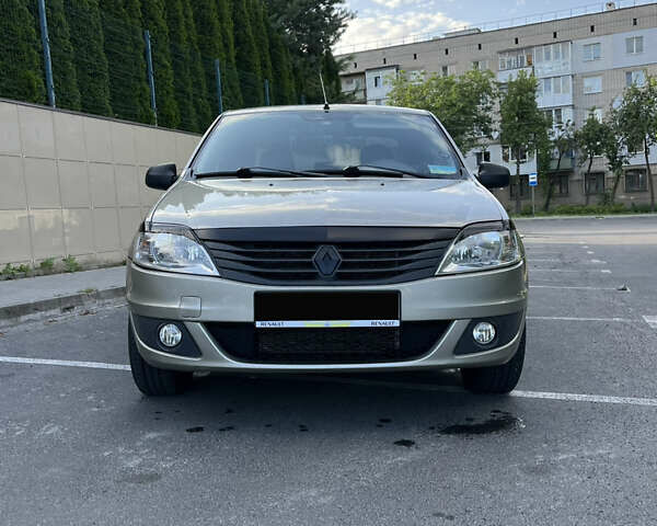 Сірий Рено Логан, об'ємом двигуна 1.6 л та пробігом 181 тис. км за 5750 $, фото 3 на Automoto.ua