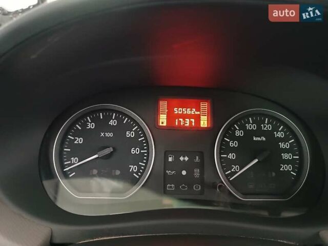 Рено Логан 2011 у Запоріжжя на Automoto.ua Сірий Рено Логан, об'ємом двигуна 1.6 л та пробігом 50 тис. км за 6300 $, фото 5 на Automoto.ua