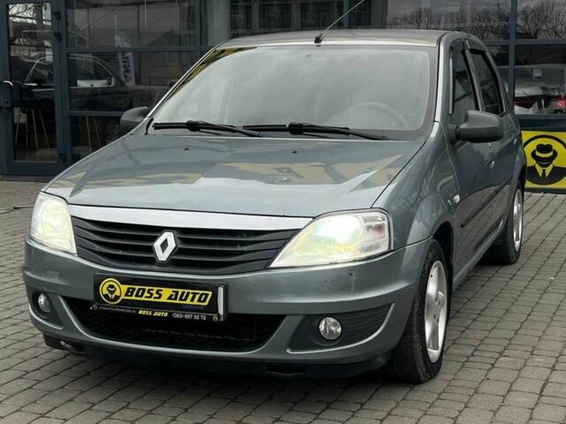 Серый Рено Логан, объемом двигателя 1.4 л и пробегом 196 тыс. км за 4500 $, фото 2 на Automoto.ua