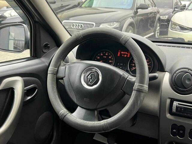 Серый Рено Логан, объемом двигателя 1.4 л и пробегом 196 тыс. км за 4500 $, фото 16 на Automoto.ua