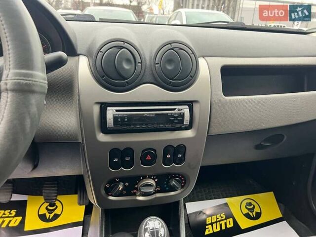 Серый Рено Логан, объемом двигателя 1.39 л и пробегом 196 тыс. км за 4500 $, фото 10 на Automoto.ua