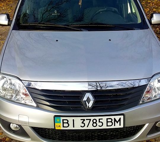 Серый Рено Логан, объемом двигателя 1.6 л и пробегом 36 тыс. км за 6700 $, фото 4 на Automoto.ua