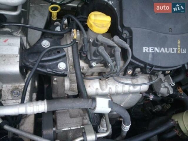 Рено Логан 2011 в Ивано-Франковске на Automoto.ua Серый Рено Логан, объемом двигателя 1.6 л и пробегом 113 тыс. км за 4500 $, фото 5 на Automoto.ua