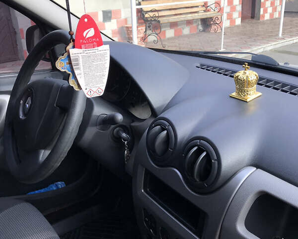 Серый Рено Логан, объемом двигателя 1.6 л и пробегом 108 тыс. км за 6700 $, фото 18 на Automoto.ua