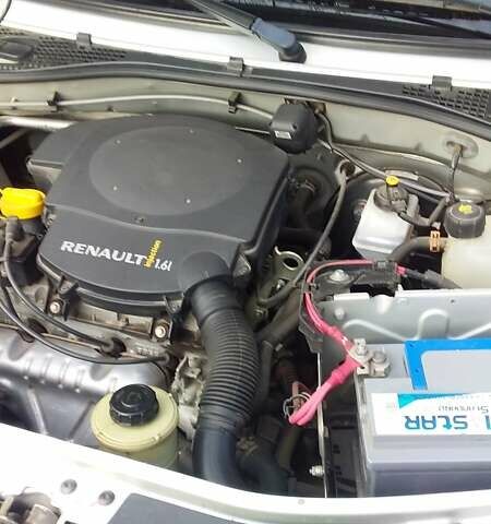 Серый Рено Логан, объемом двигателя 1.6 л и пробегом 36 тыс. км за 6700 $, фото 2 на Automoto.ua