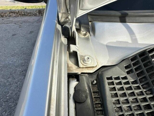 Серый Рено Логан, объемом двигателя 1.4 л и пробегом 222 тыс. км за 5000 $, фото 14 на Automoto.ua