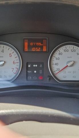 Серый Рено Логан, объемом двигателя 1.5 л и пробегом 108 тыс. км за 5500 $, фото 9 на Automoto.ua