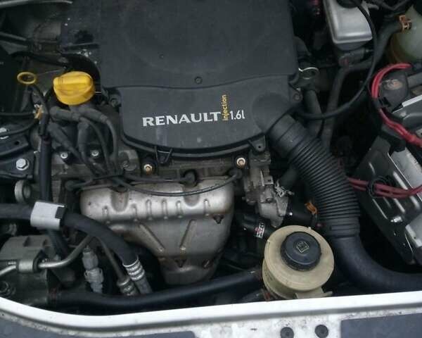 Рено Логан 2011 в Ивано-Франковске на Automoto.ua Серый Рено Логан, объемом двигателя 1.6 л и пробегом 113 тыс. км за 4500 $, фото 4 на Automoto.ua