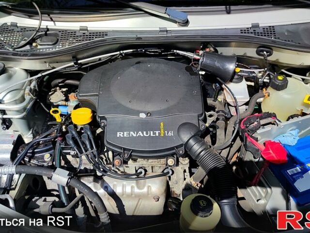 Серый Рено Логан, объемом двигателя 1.6 л и пробегом 188 тыс. км за 5000 $, фото 3 на Automoto.ua