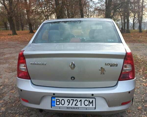 Серый Рено Логан, объемом двигателя 1.39 л и пробегом 95 тыс. км за 5300 $, фото 5 на Automoto.ua