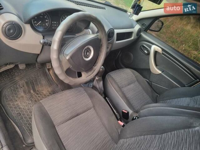 Серый Рено Логан, объемом двигателя 1.46 л и пробегом 300 тыс. км за 2900 $, фото 3 на Automoto.ua