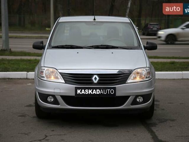 Сірий Рено Логан, об'ємом двигуна 1.39 л та пробігом 54 тис. км за 6400 $, фото 1 на Automoto.ua