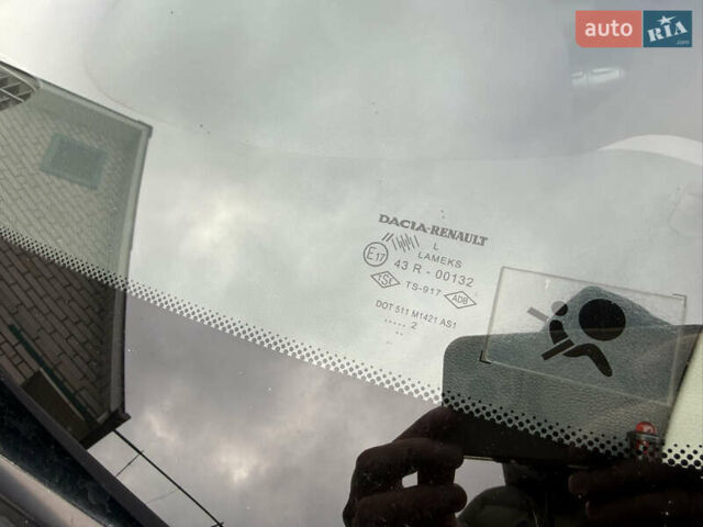 Серый Рено Логан, объемом двигателя 1.6 л и пробегом 115 тыс. км за 5950 $, фото 24 на Automoto.ua