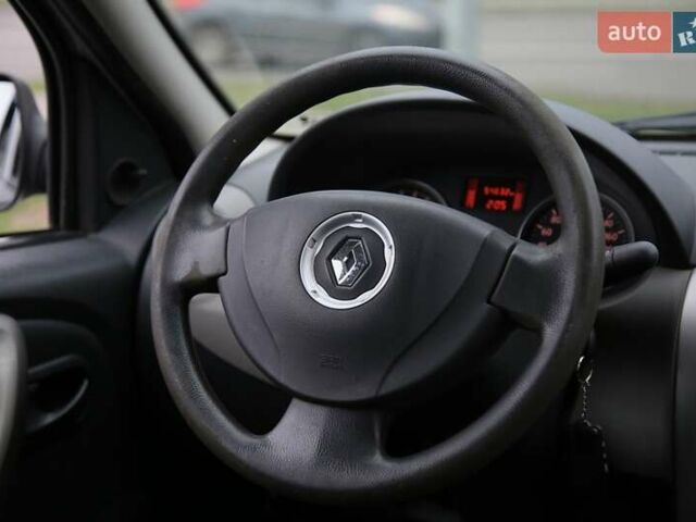 Сірий Рено Логан, об'ємом двигуна 1.39 л та пробігом 54 тис. км за 6400 $, фото 13 на Automoto.ua