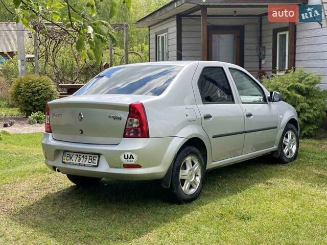 Серый Рено Логан, объемом двигателя 1.6 л и пробегом 119 тыс. км за 4400 $, фото 10 на Automoto.ua