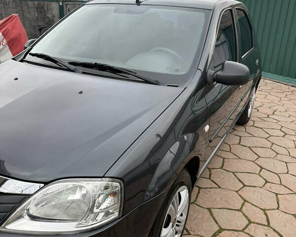 Серый Рено Логан, объемом двигателя 1.6 л и пробегом 115 тыс. км за 5950 $, фото 26 на Automoto.ua