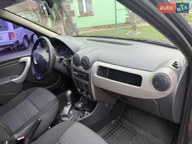 Серый Рено Логан, объемом двигателя 1.6 л и пробегом 115 тыс. км за 5950 $, фото 40 на Automoto.ua