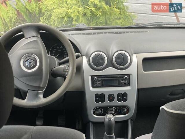 Серый Рено Логан, объемом двигателя 1.6 л и пробегом 119 тыс. км за 4400 $, фото 8 на Automoto.ua