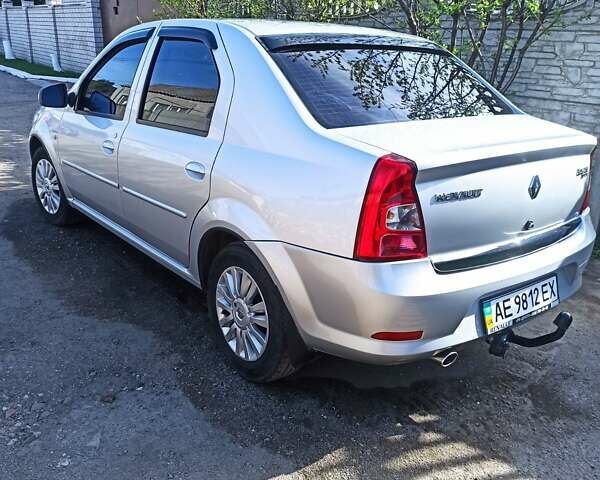 Рено Логан 2012 у Дніпро (Дніпропетровську) на Automoto.ua Сірий Рено Логан, об'ємом двигуна 1.6 л та пробігом 109 тис. км за 6500 $, фото 8 на Automoto.ua