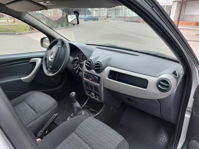 Серый Рено Логан, объемом двигателя 1.5 л и пробегом 148 тыс. км за 4950 $, фото 11 на Automoto.ua