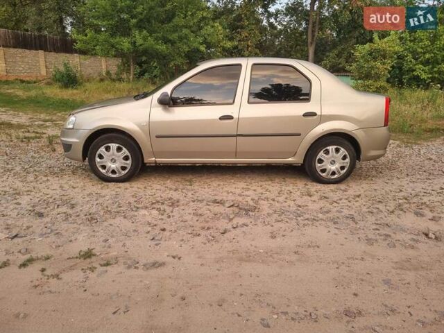 Серый Рено Логан, объемом двигателя 1.46 л и пробегом 300 тыс. км за 2900 $, фото 5 на Automoto.ua