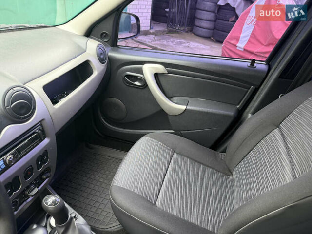 Серый Рено Логан, объемом двигателя 1.6 л и пробегом 115 тыс. км за 5950 $, фото 45 на Automoto.ua