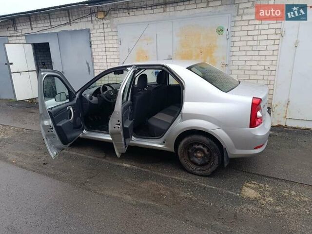 Серый Рено Логан, объемом двигателя 1.39 л и пробегом 54 тыс. км за 6500 $, фото 2 на Automoto.ua