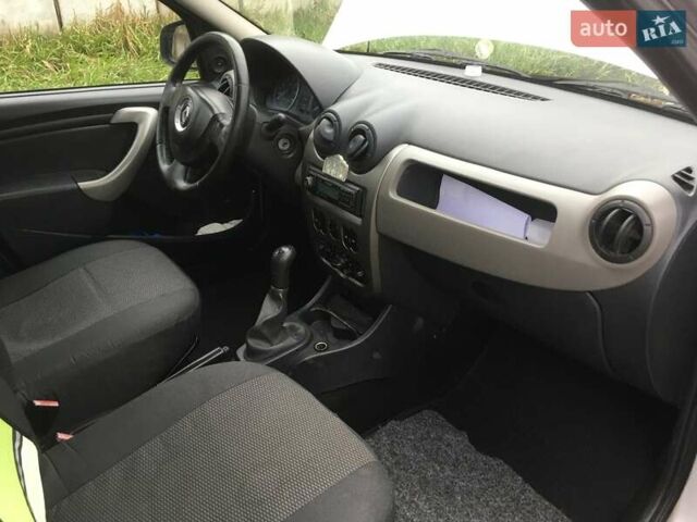 Серый Рено Логан, объемом двигателя 1.39 л и пробегом 302 тыс. км за 4500 $, фото 12 на Automoto.ua