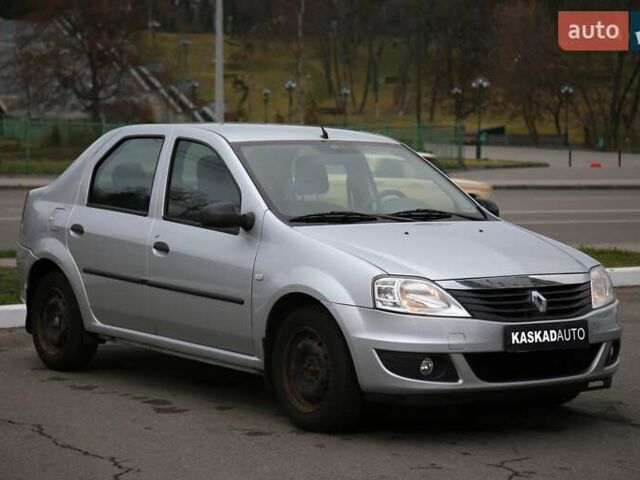 Сірий Рено Логан, об'ємом двигуна 1.39 л та пробігом 54 тис. км за 6400 $, фото 2 на Automoto.ua