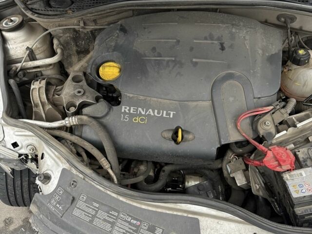 Серый Рено Логан, объемом двигателя 1.5 л и пробегом 119 тыс. км за 1800 $, фото 4 на Automoto.ua