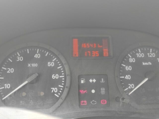 Сірий Рено Логан, об'ємом двигуна 1.4 л та пробігом 166 тис. км за 3002 $, фото 7 на Automoto.ua