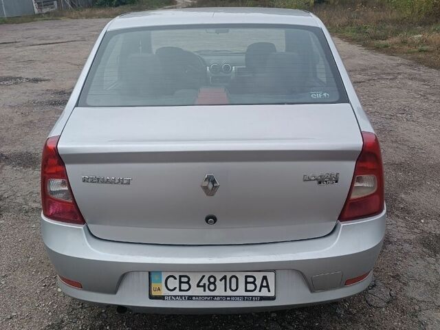 Сірий Рено Логан, об'ємом двигуна 1.39 л та пробігом 259 тис. км за 4000 $, фото 2 на Automoto.ua