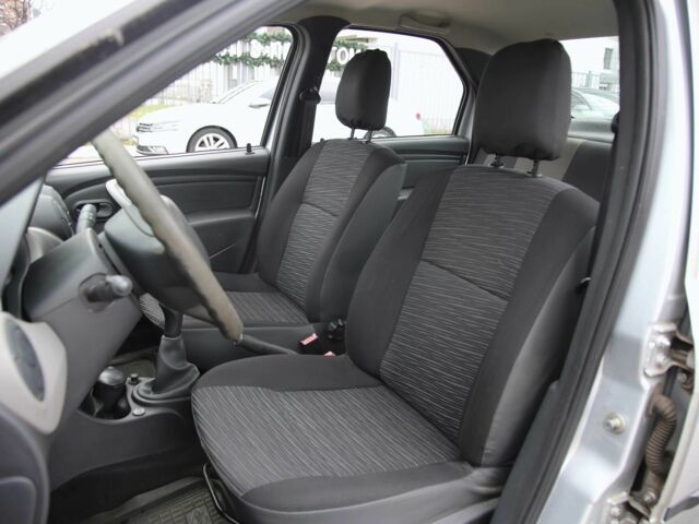 Сірий Рено Логан, об'ємом двигуна 1.4 л та пробігом 54 тис. км за 6400 $, фото 6 на Automoto.ua