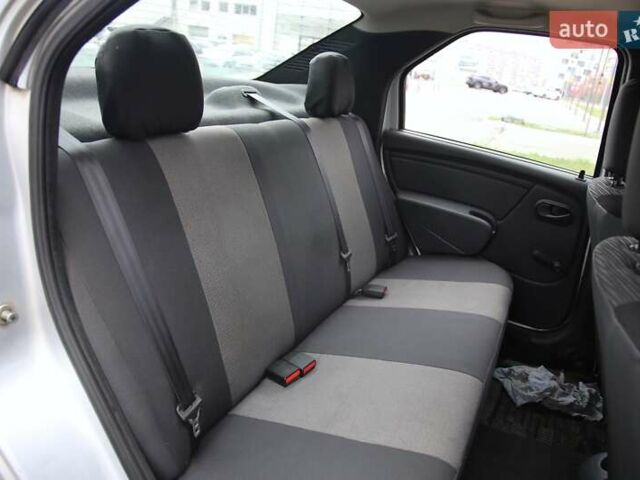 Сірий Рено Логан, об'ємом двигуна 1.39 л та пробігом 54 тис. км за 6400 $, фото 8 на Automoto.ua