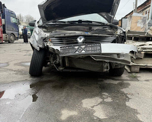 Серый Рено Логан, объемом двигателя 1.46 л и пробегом 119 тыс. км за 1800 $, фото 8 на Automoto.ua