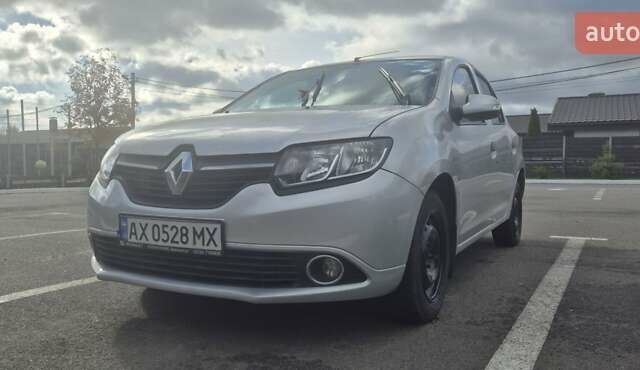 Рено Логан 2013 у Харкові на Automoto.ua Сірий Рено Логан, об'ємом двигуна 1.15 л та пробігом 265 тис. км за 4500 $, фото 5 на Automoto.ua