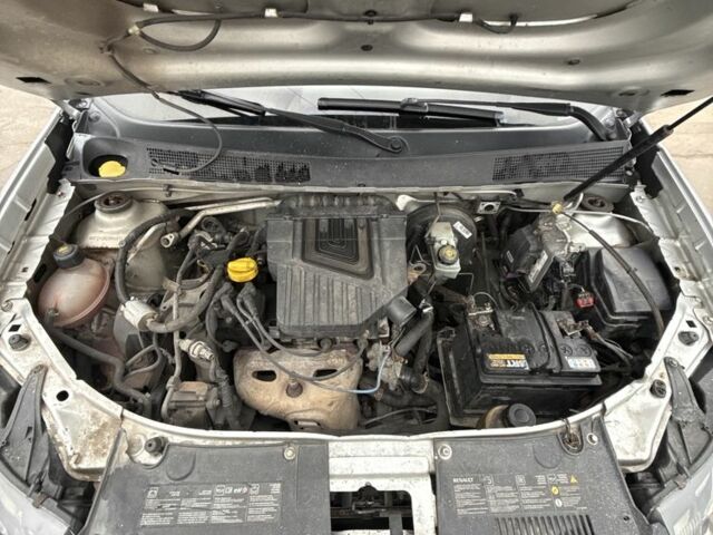 Серый Рено Логан, объемом двигателя 1.6 л и пробегом 300 тыс. км за 2950 $, фото 10 на Automoto.ua