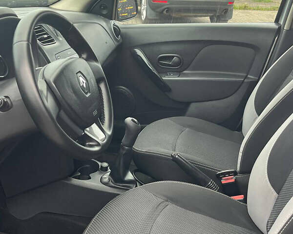 Сірий Рено Логан, об'ємом двигуна 1.46 л та пробігом 158 тис. км за 6900 $, фото 8 на Automoto.ua