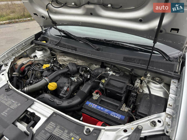 Серый Рено Логан, объемом двигателя 1.5 л и пробегом 267 тыс. км за 5700 $, фото 19 на Automoto.ua