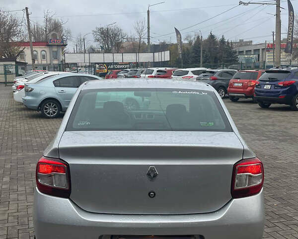 Сірий Рено Логан, об'ємом двигуна 1.46 л та пробігом 158 тис. км за 6900 $, фото 4 на Automoto.ua