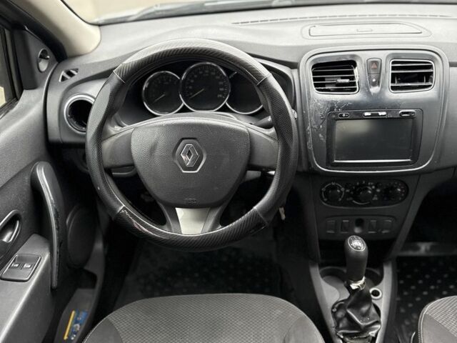 Серый Рено Логан, объемом двигателя 1.6 л и пробегом 300 тыс. км за 2950 $, фото 7 на Automoto.ua