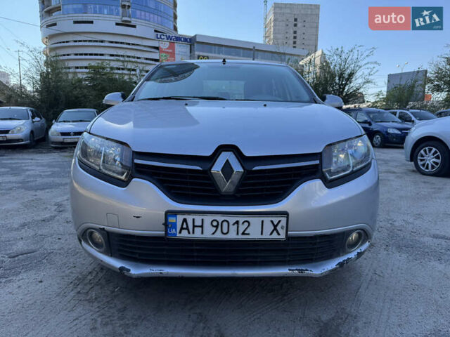 Серый Рено Логан, объемом двигателя 1.46 л и пробегом 332 тыс. км за 4500 $, фото 2 на Automoto.ua