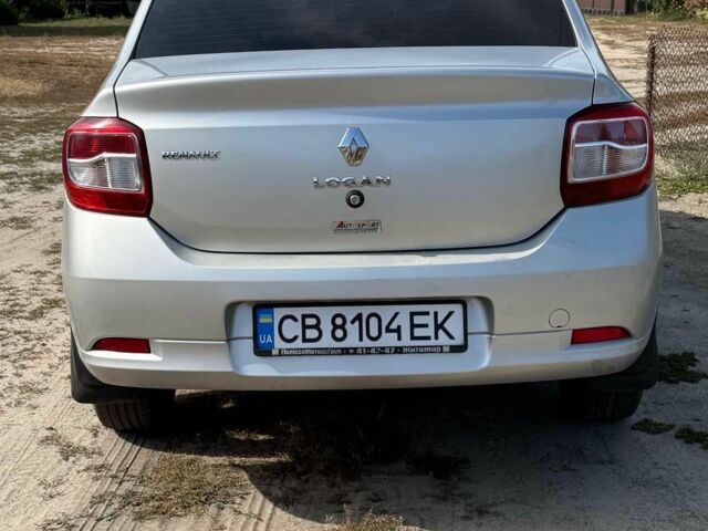 Серый Рено Логан, объемом двигателя 1.6 л и пробегом 298 тыс. км за 5800 $, фото 2 на Automoto.ua