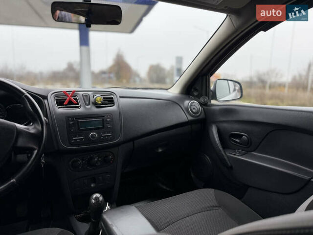 Серый Рено Логан, объемом двигателя 1.5 л и пробегом 267 тыс. км за 5700 $, фото 14 на Automoto.ua